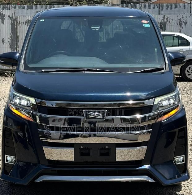 Toyota Noah 2.0 FWD (8 Seater) 2020 Black