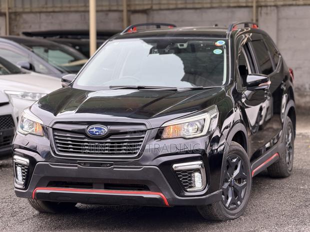 Subaru Forester Premium AWD 2020 Black