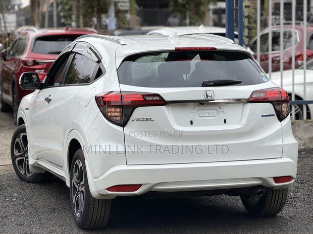 Honda Vezel 1.5 Hybrid 2WD 2019 Pearl