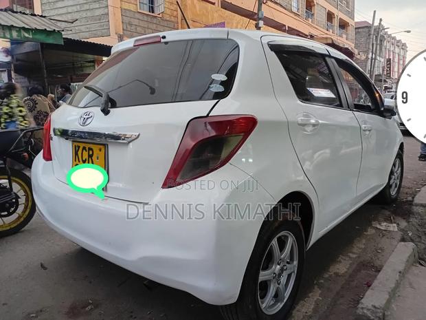 Toyota Vitz 1.3 FWD 5dr 2011 White