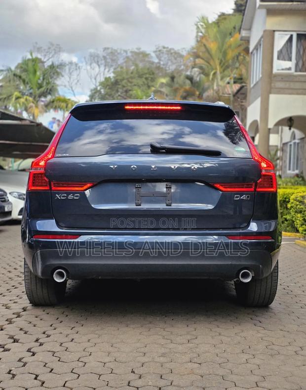 Volvo XC60 2020 Blue