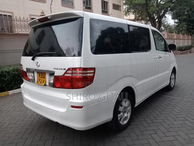Toyota Alphard 2006 White