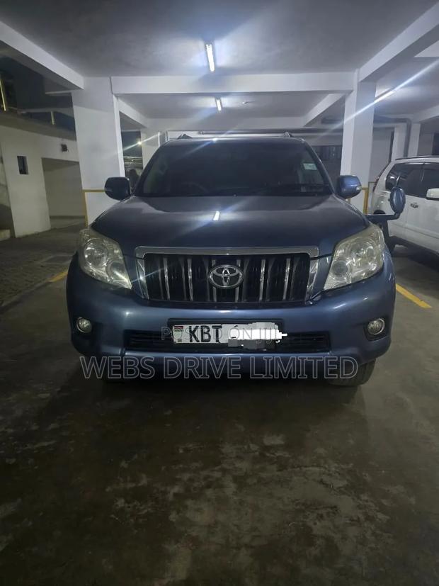 Toyota Land Cruiser Prado 2012
