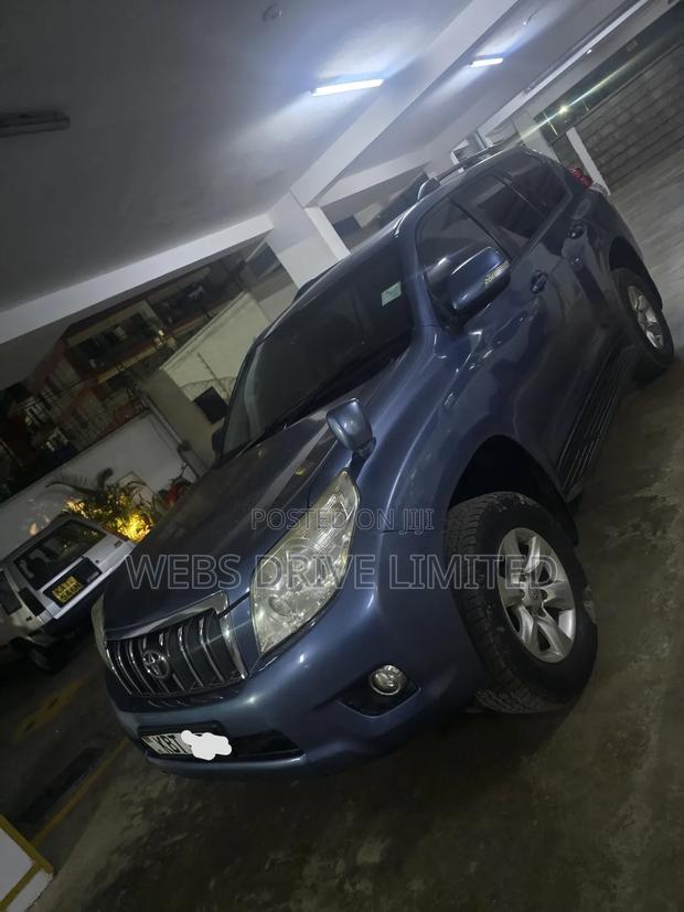 Toyota Land Cruiser Prado 2012