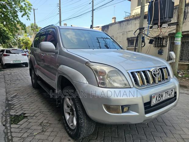 Toyota Land Cruiser Prado 2005 Silver