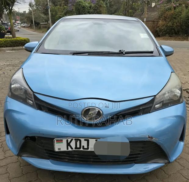 Toyota Vitz 2015 Blue