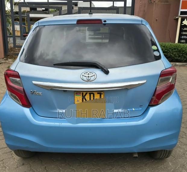 Toyota Vitz 2015 Blue