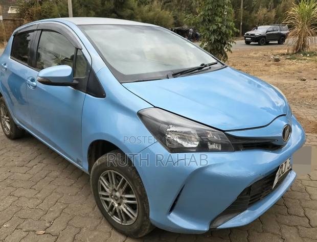Toyota Vitz 2015 Blue