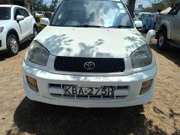 Toyota RAV4 Automatic 2003 White