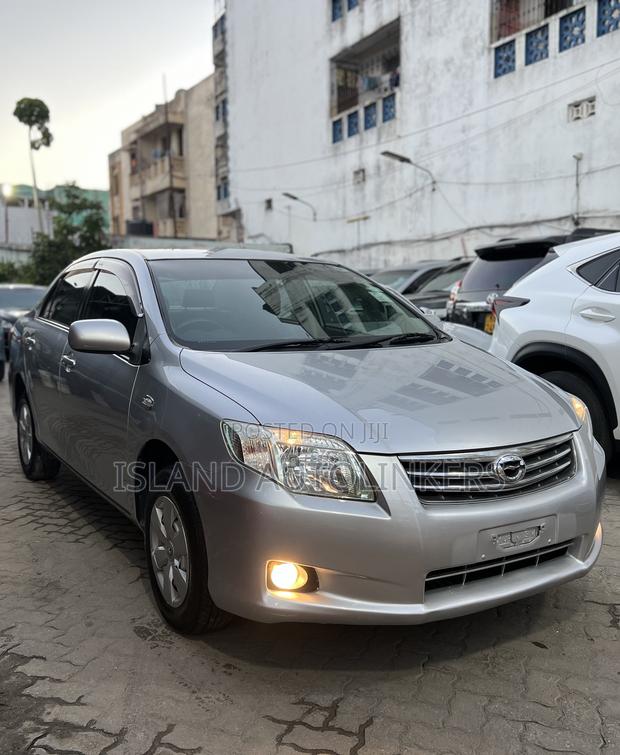 Toyota Axio 1.5 G 2WD 2012 Silver