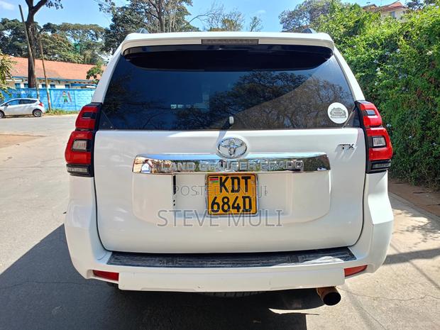 Toyota Land Cruiser Prado 2012 White