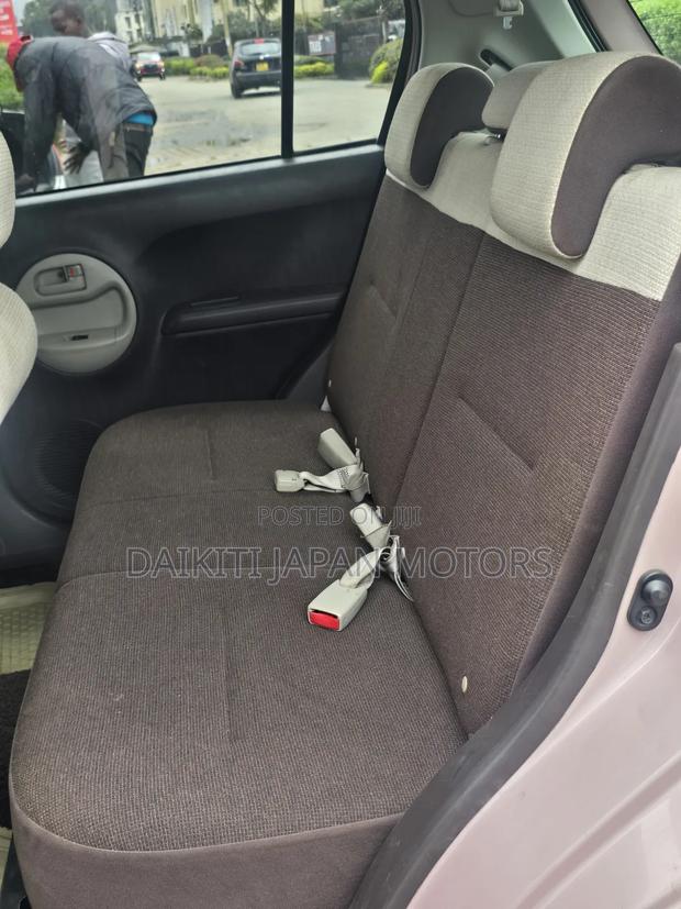 Toyota Passo 1.0 FWD 2014 Pink