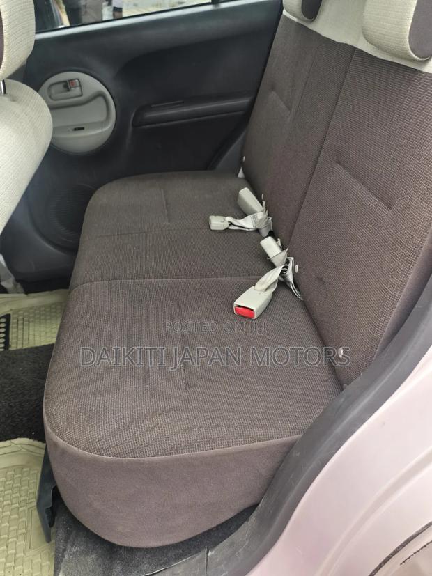 Toyota Passo 1.0 FWD 2014 Pink