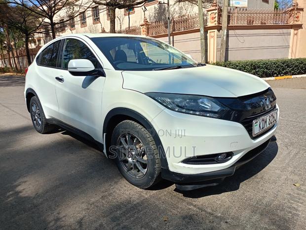 Honda Vezel 2016 White