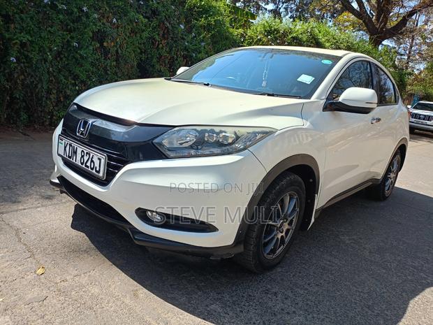 Honda Vezel 2016 White