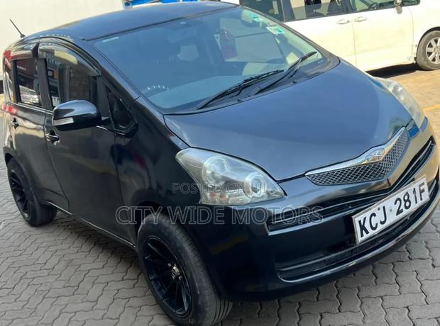 Toyota Ractis 2009 Black