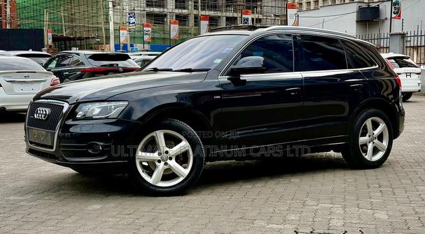 Audi Q5 2.0T Premium Quattro 2012 Black