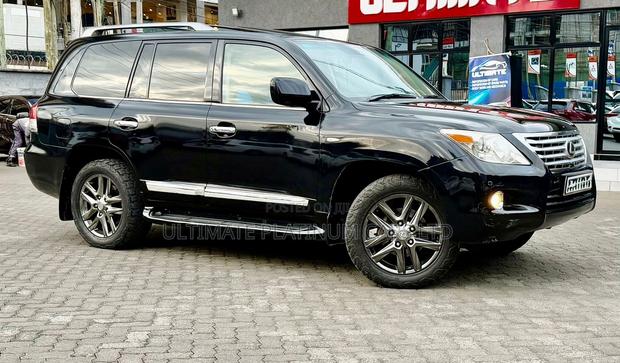 Lexus LX 570 2010 Black