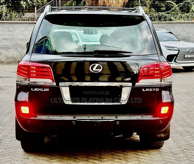 Lexus LX 570 2010 Black