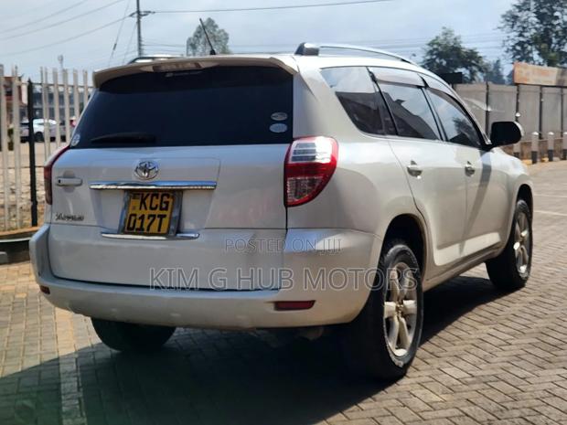 Toyota Vanguard 2009 Pearl