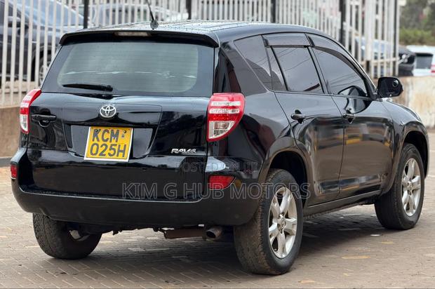 Toyota RAV4 2010 Black