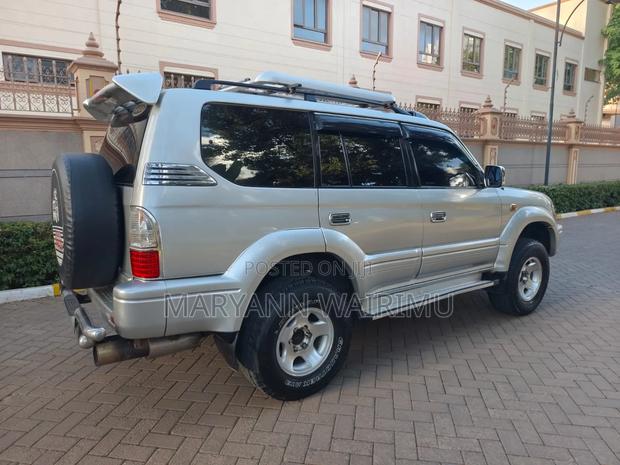 Toyota Land Cruiser Prado 2002 Silver