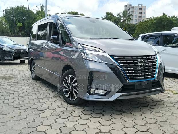 Nissan Serena 2021 Gray