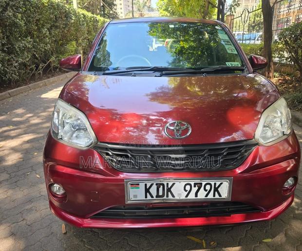 Toyota Passo 2016 Burgundy