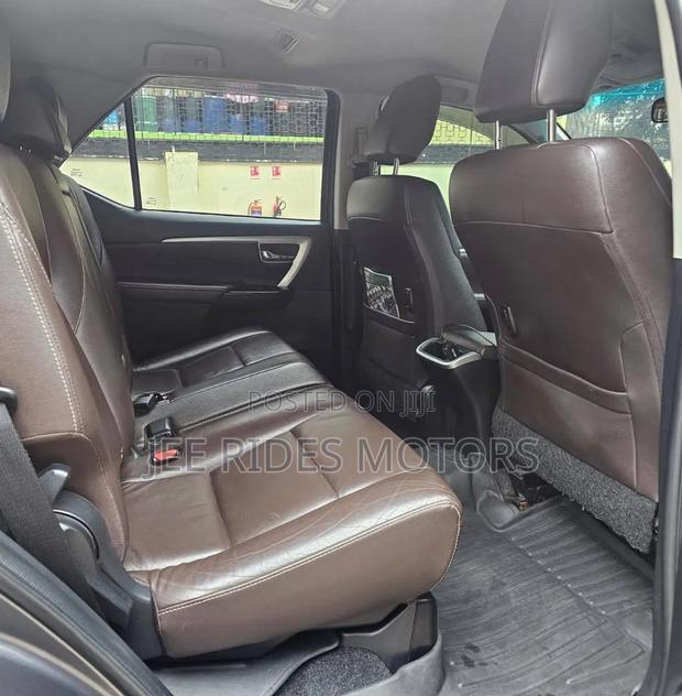 Toyota Fortuner 2016 Gray