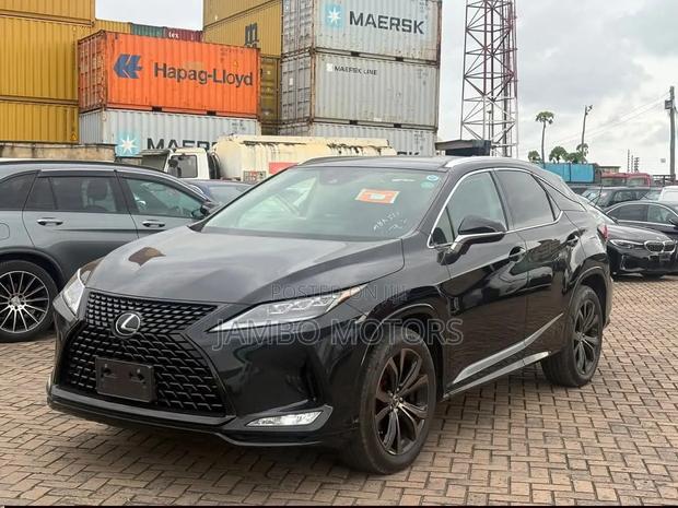 Lexus RX 300 2WD 2021