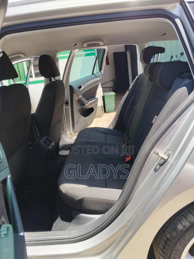 Volkswagen Golf 2019 Silver