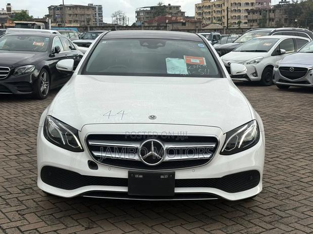 Mercedes-Benz E200 2020