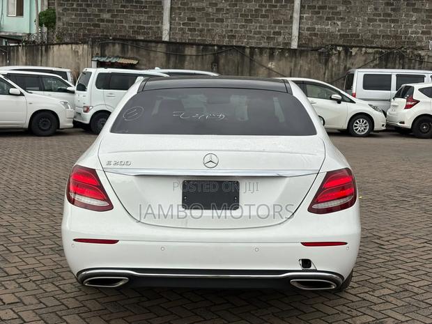 Mercedes-Benz E200 2020