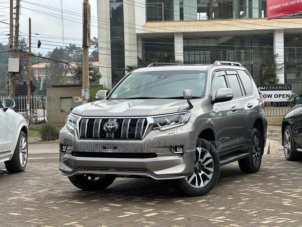 Toyota Land Cruiser Prado 2020 Ivory