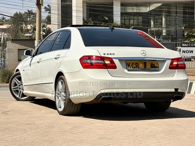 Mercedes-Benz E250 2012 White