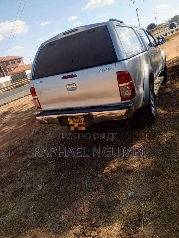 Toyota Hilux 2007 Silver