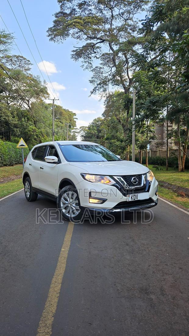 Nissan X-Trail 2.0 Petrol AWD 2018 White