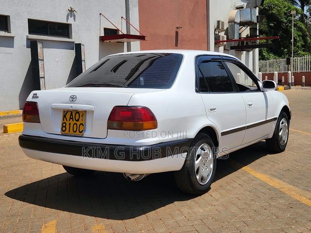 Toyota Corolla 1997 Pearl