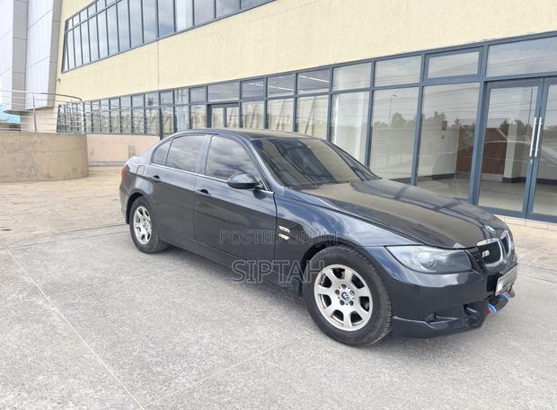 BMW 320i 2010 Blue