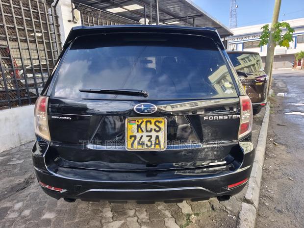Subaru Forester 2011 Black