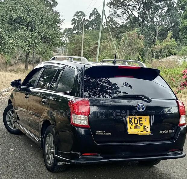 Toyota Corolla Fielder 1.5 Hybrid FWD 2014 Black
