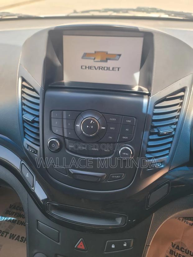 Chevrolet Orlando 2014 Silver
