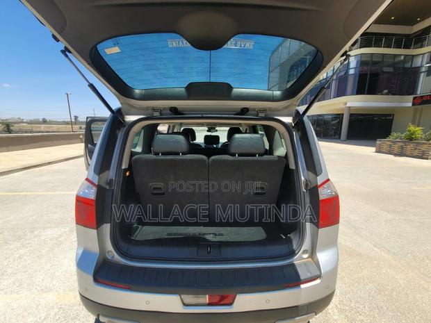 Chevrolet Orlando 2014 Silver