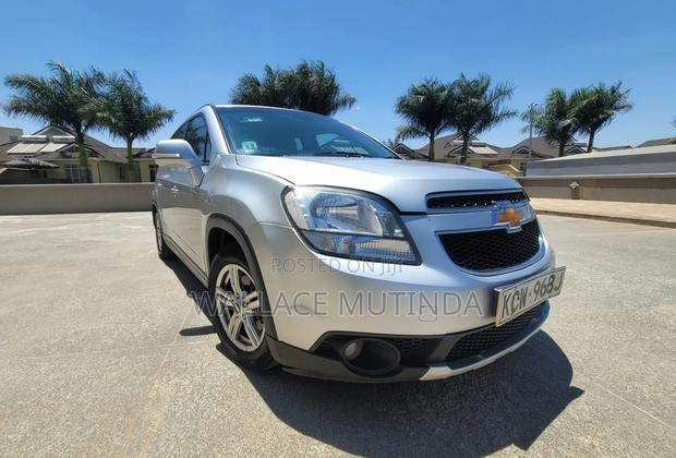Chevrolet Orlando 2014 Silver