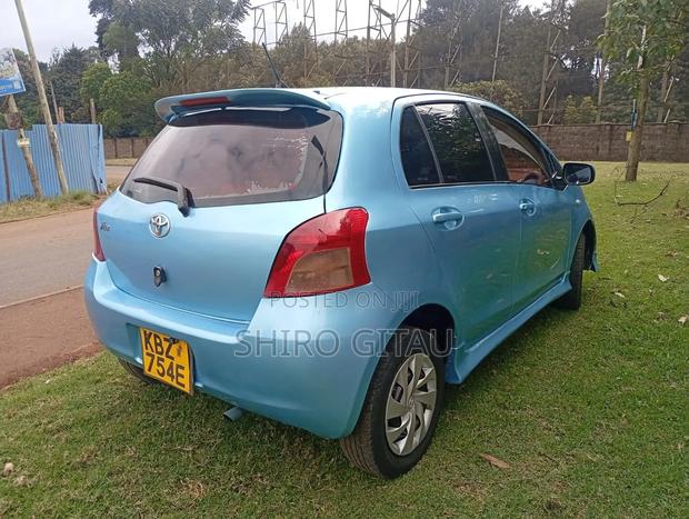 Toyota Vitz 2007 Blue