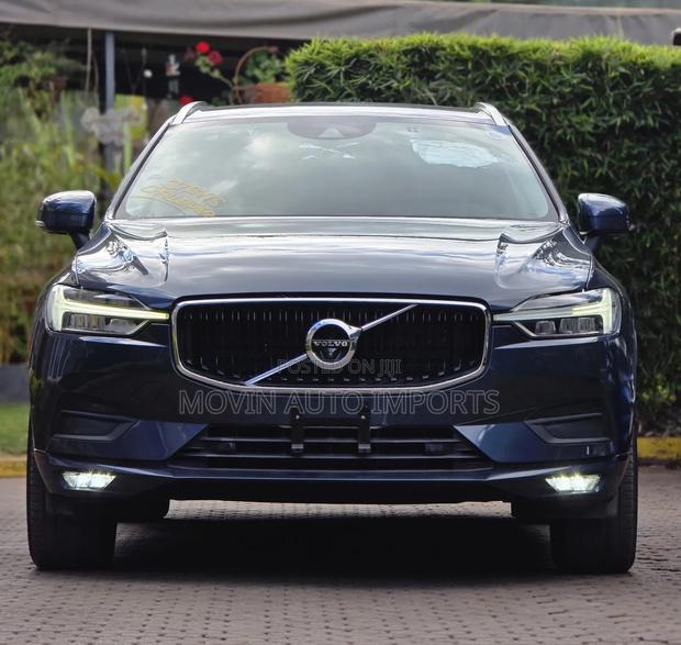 Volvo XC60 2020 Blue