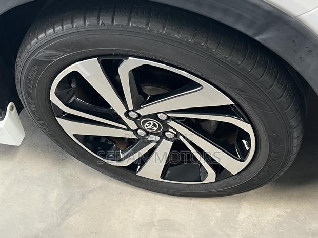 Toyota Raize 2020 Ivory