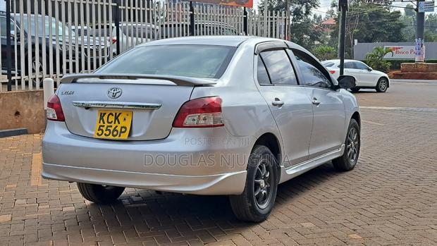 Toyota Belta 2009 Silver
