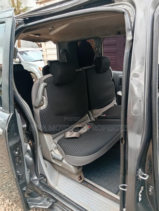 Toyota Sienta 2007 Gray