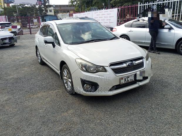 Subaru 1600 2012 White